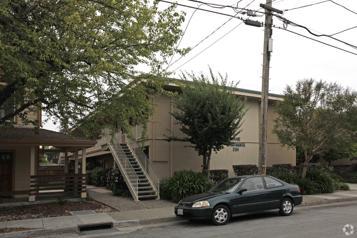 Building Photo - Jane Apartments