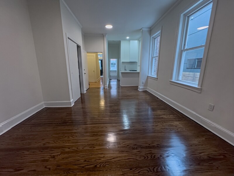 Primary Photo - 1223 N Franklin St
