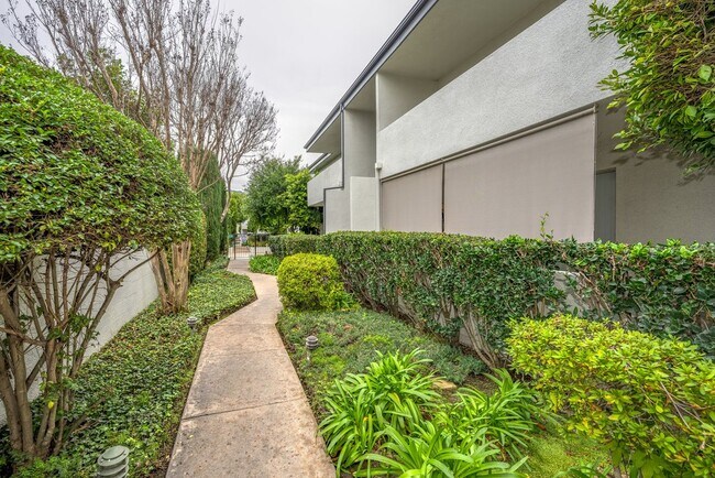 Foto del edificio - 420 Fairview Ave