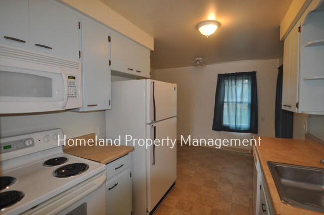 Foto del edificio - 3 Bedroom House in North Spokane