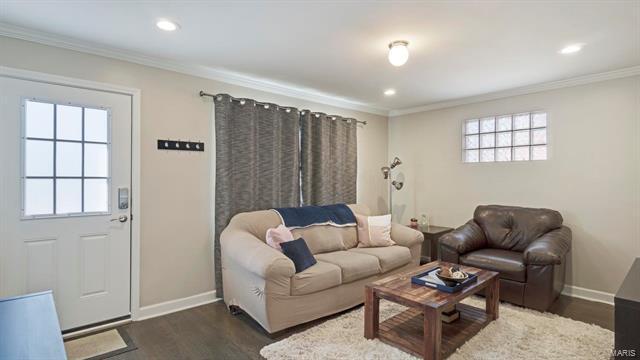 Foto del edificio - 7729 St Albans Ave