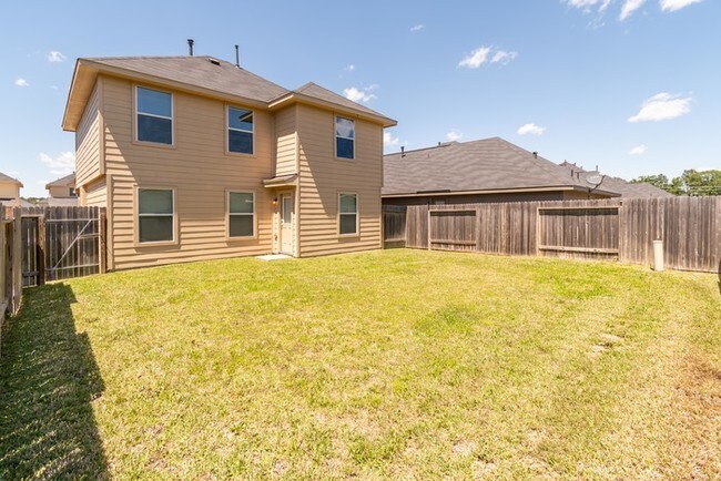 Building Photo - 2410 Peterborough Way