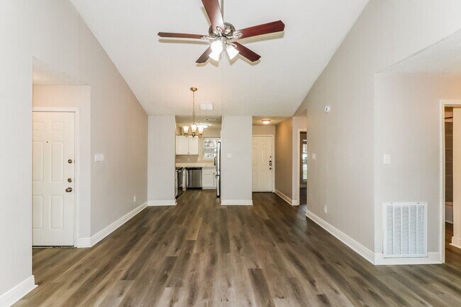 Foto del edificio - 4515 Quailgate Dr