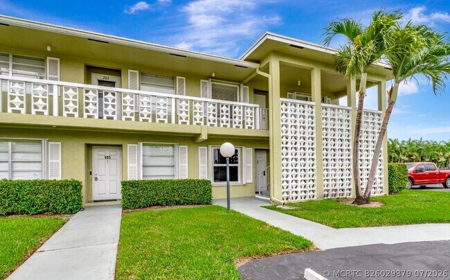 Building Photo - 1140 Mahogany Way