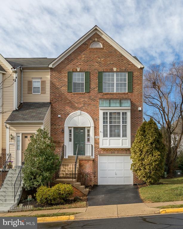 Building Photo - 6892 Kerrywood Cir