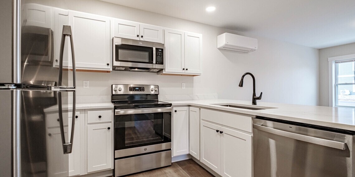 Foto principal - 12 S Bridgton Rd