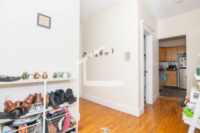 Foto del edificio - Beautifully updated 1 bed in Brighton.