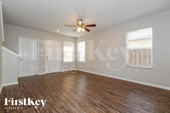 Foto del edificio - 709 Periwinkle Pointe Pl