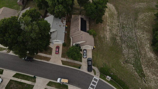 Foto del edificio - 357 Heritage Estates Ln