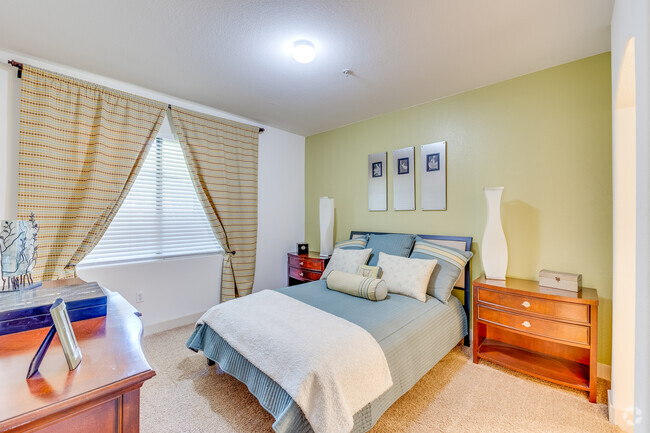 2BR, 2BA - 1122SF - Primary Bedroom - Canyon Crossroads