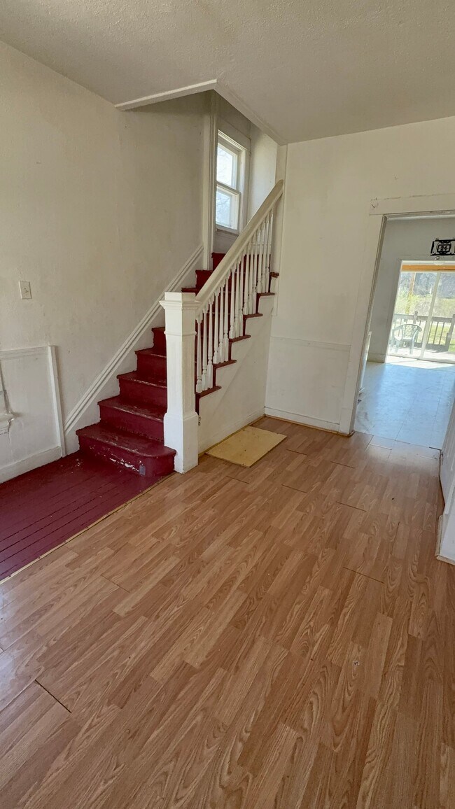 Foto del edificio - 767 E Whitmer St