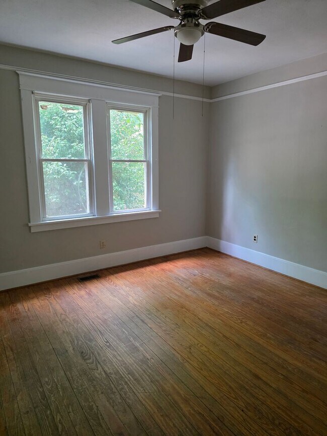 Foto del edificio - 2BR/2BA Cottage