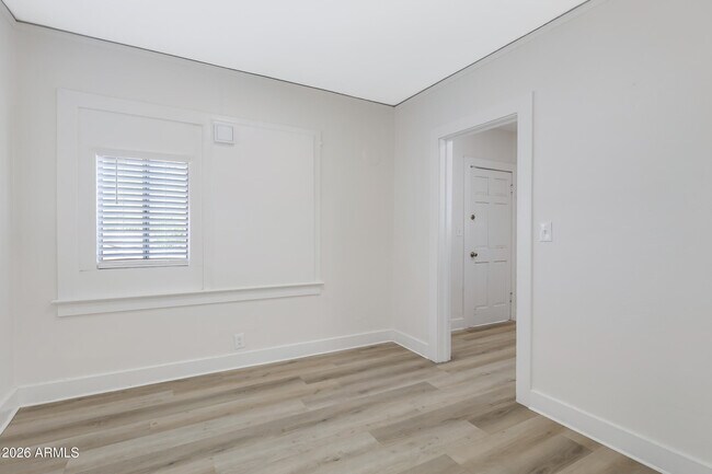 Foto del edificio - 1108 E Portland St