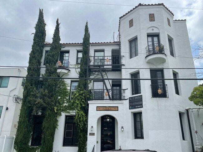 Foto del edificio - Val D' Kingsley LLC