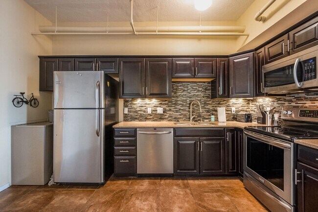 Foto del edificio - 219 Central Ave NW