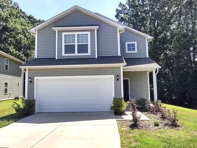 Building Photo - Beautiful Home located in the Starmount Co...