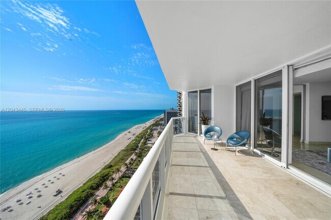 Foto del edificio - 4779 Collins Ave