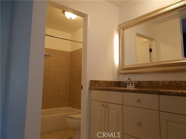 Foto del edificio - 6241 Hartford Rd