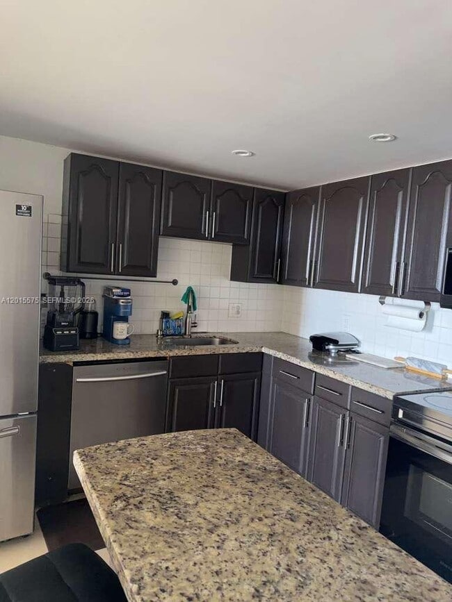 Foto del edificio - 13499 Biscayne Blvd