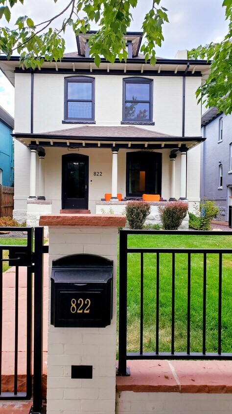 Foto principal - 822 N Marion St
