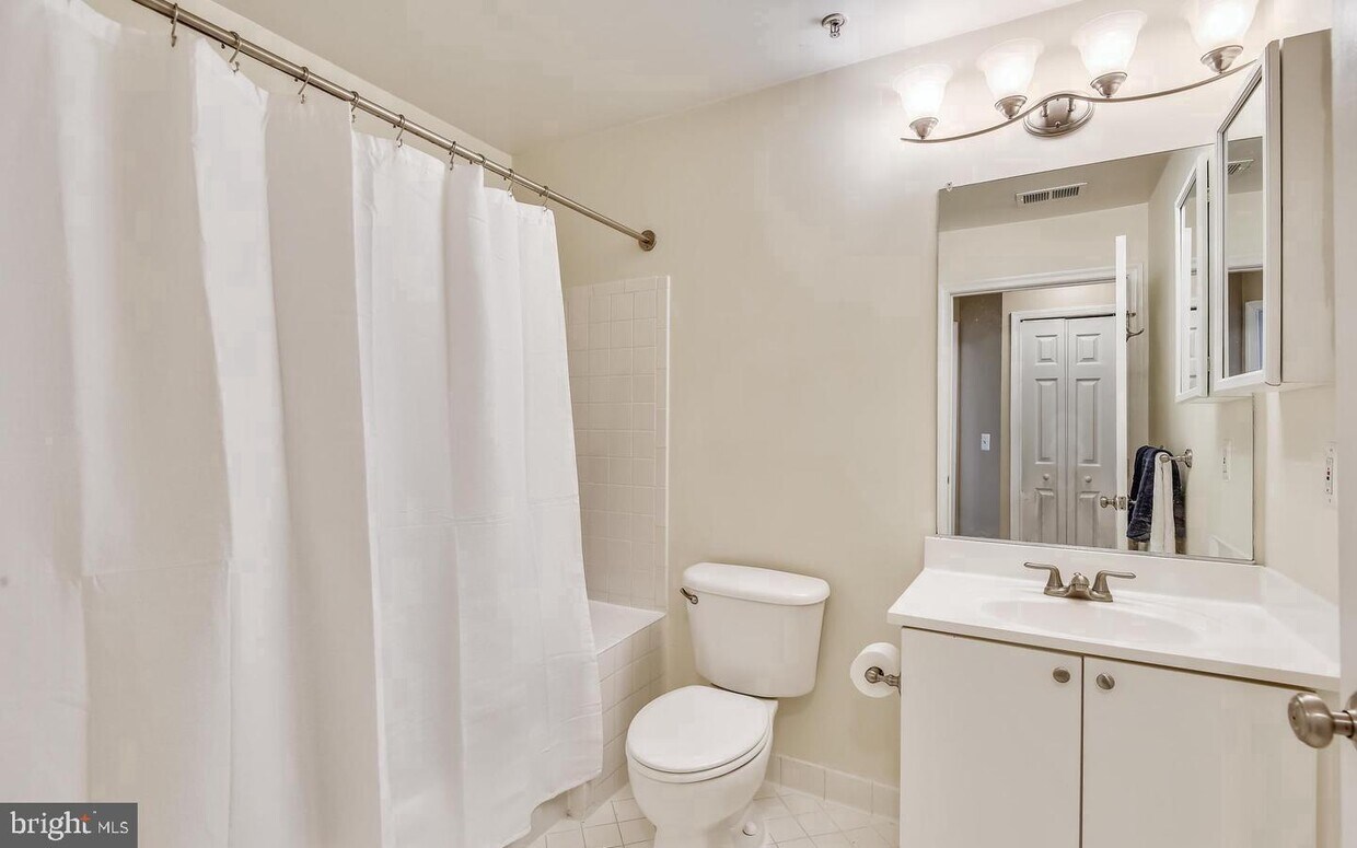 Foto principal - 44082 Natalie Terrace
