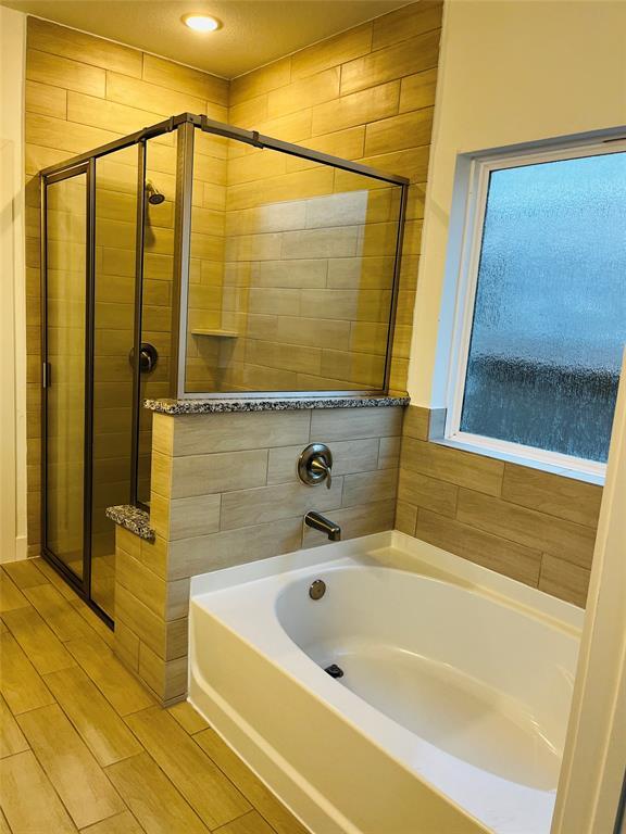 Foto del edificio - 147 Alder Wood Terrace Court