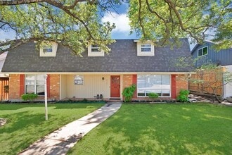 Building Photo - 1427 Stagecoach Dr