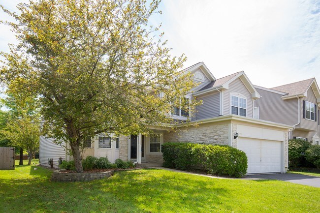 Building Photo - 2970 Hillsboro Ln