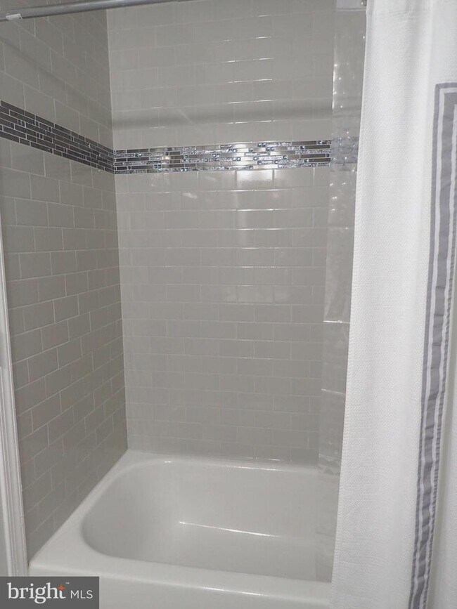 Foto del edificio - 9210 Azure Ct