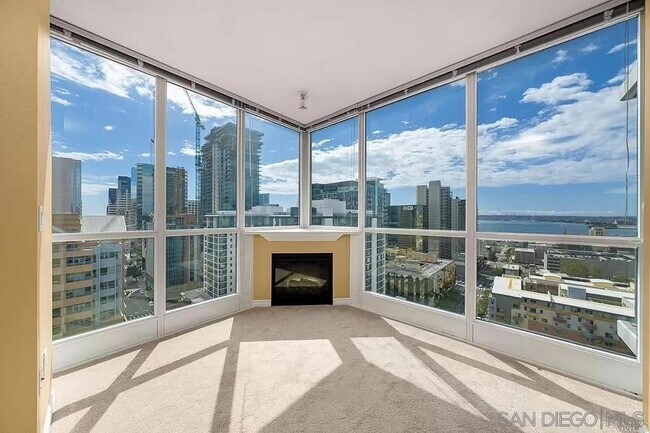 Foto del edificio - 300 W Beech St