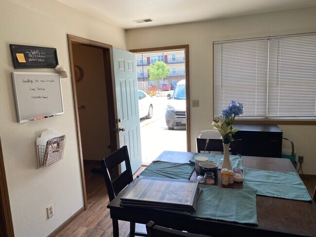 Foto del edificio - 1023 Kearney St