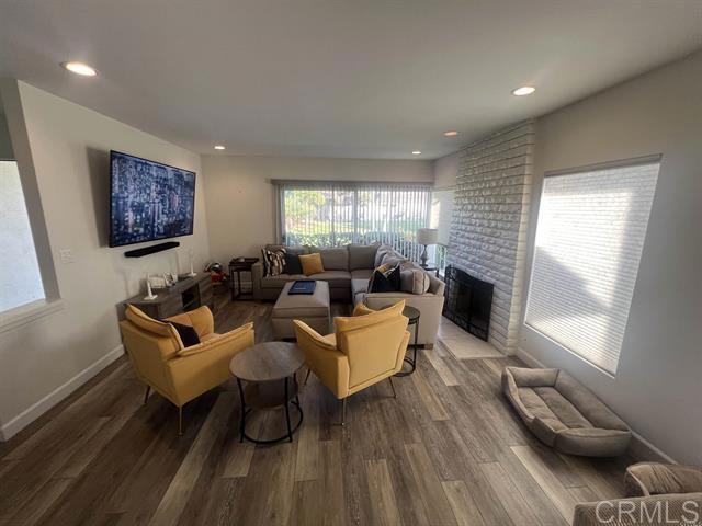 Foto del edificio - 7061 Estrella De Mar Rd