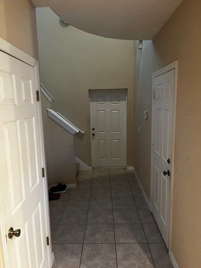 Foto del edificio - 3451 Windsor Lake Cir