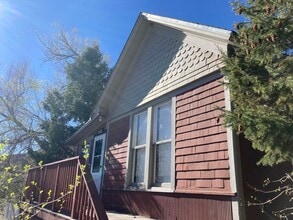 Building Photo - 1015 Manitou Ave