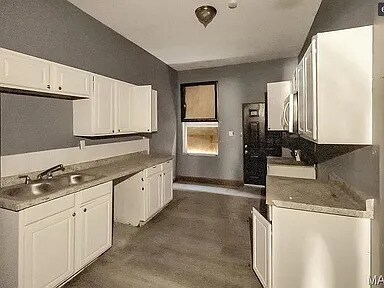 Building Photo - 2648 California Ave