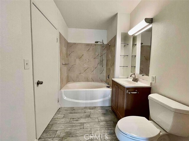 Foto del edificio - 388 E Ocean Blvd
