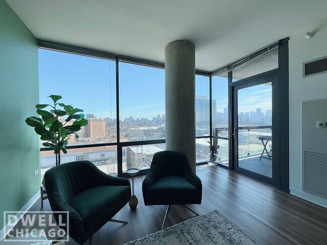 Foto del edificio - 1539 N Fremont St