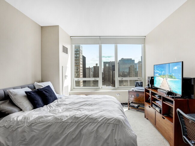 Foto del edificio - 33 W Ontario St