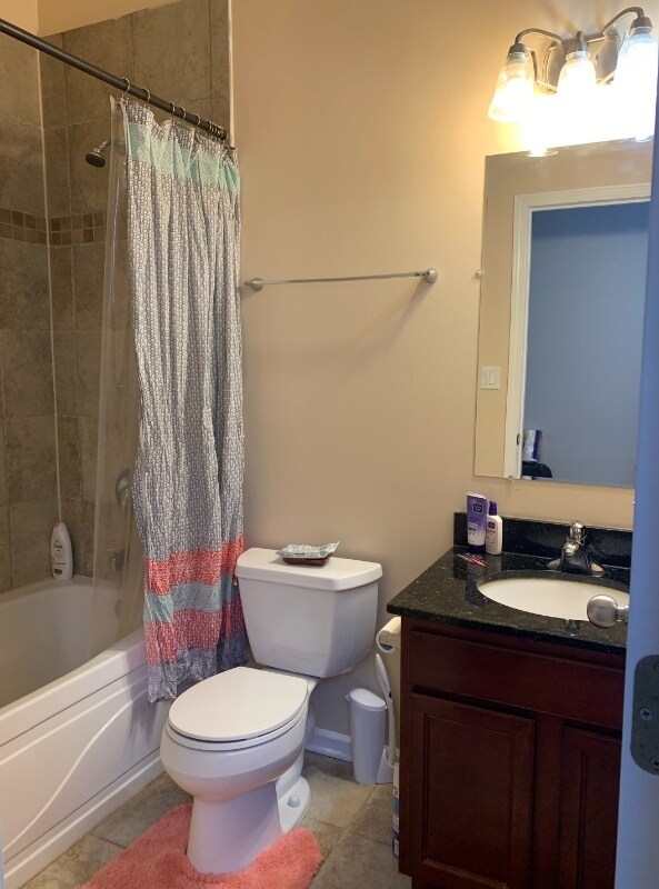 Building Photo - 6433 S Drexel Ave