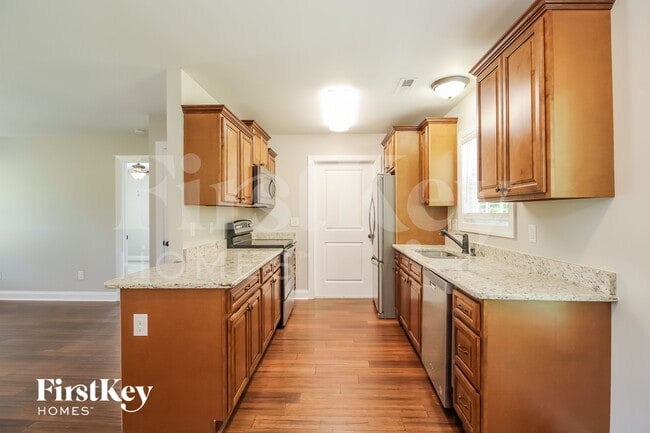 Building Photo - 438 Garland Dr