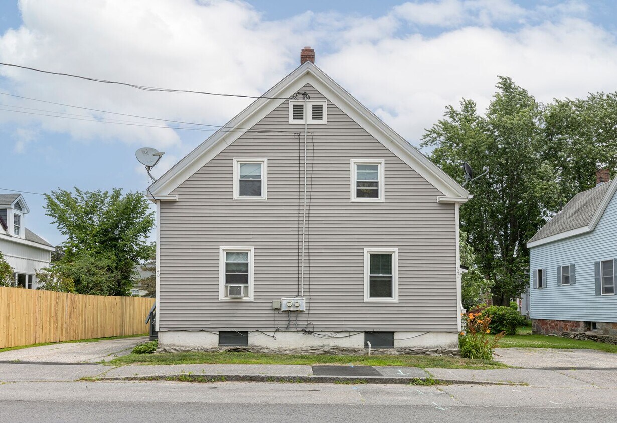 Photo - 140 Sawyer Street