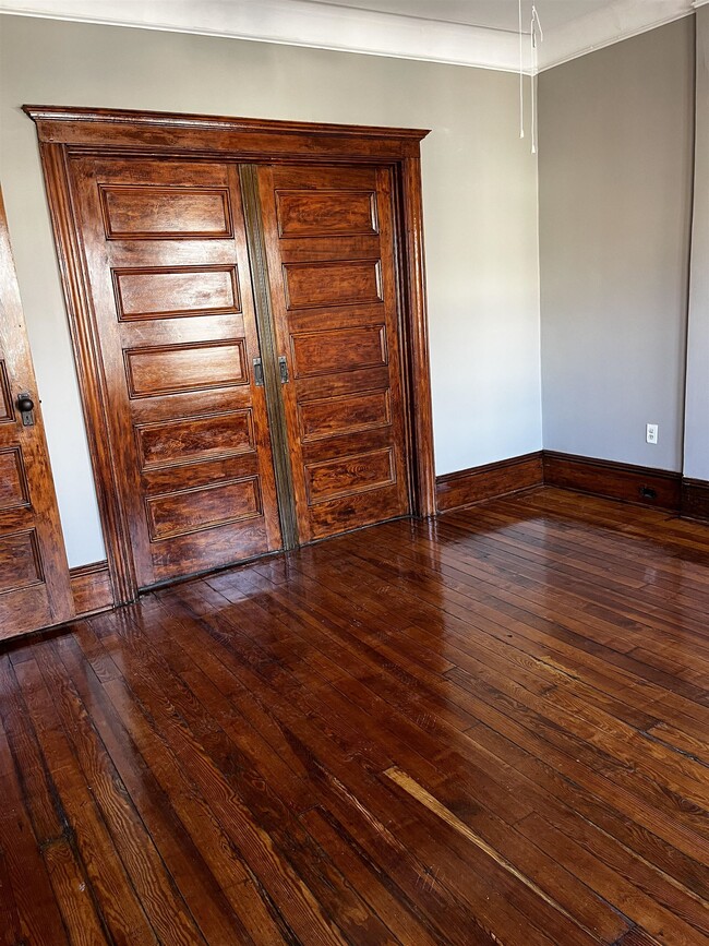 Building Photo - 135 Sherman Pl