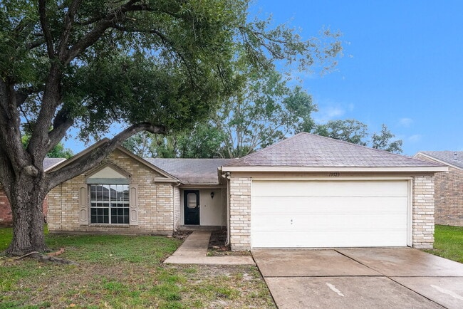Building Photo - 19523 Elmtree Estates Dr
