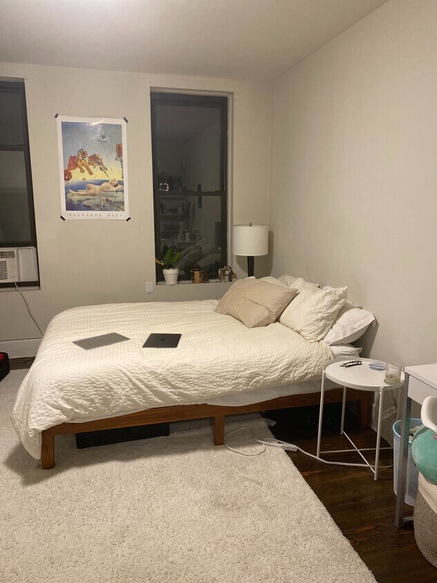 Foto principal - 930 2nd Ave