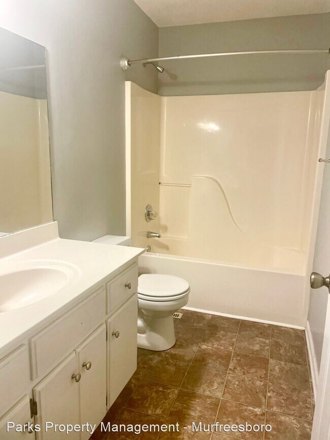 Building Photo - 3 br, 2 bath House - 915 Soloman Court