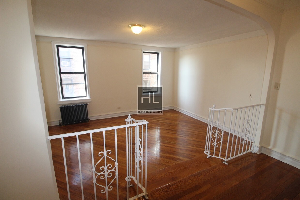 Primary Photo - 4334 49th St