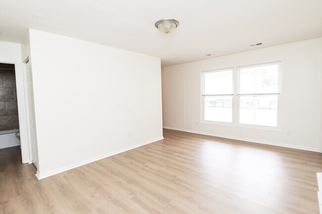Foto del edificio - 2218 Gina St