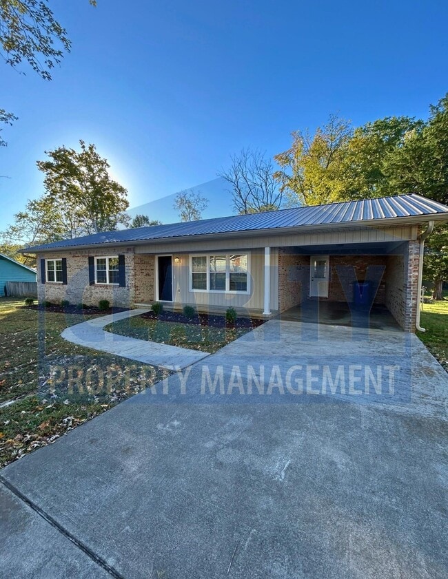 Building Photo - 146 Carrie Dr NW