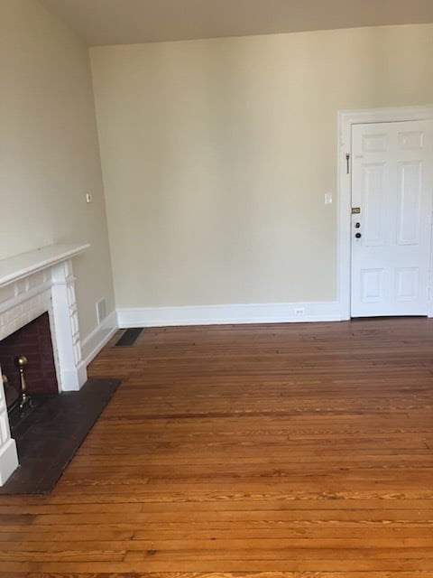 Living Roo/Entry from Foyer - 1511 Spring Ave