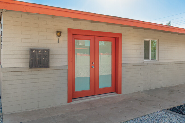Building Photo - 1332 N 50th St